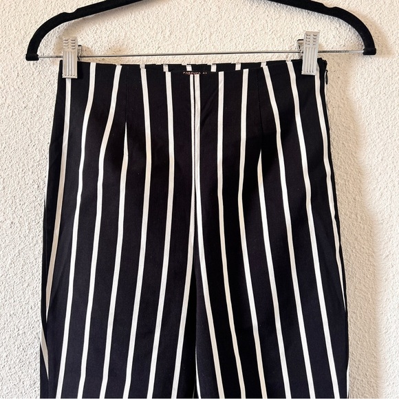 Forever 21 Contemporary Striped Straight Ankle Pants Women’s Medium Rock Grunge - Picture 3 of 8